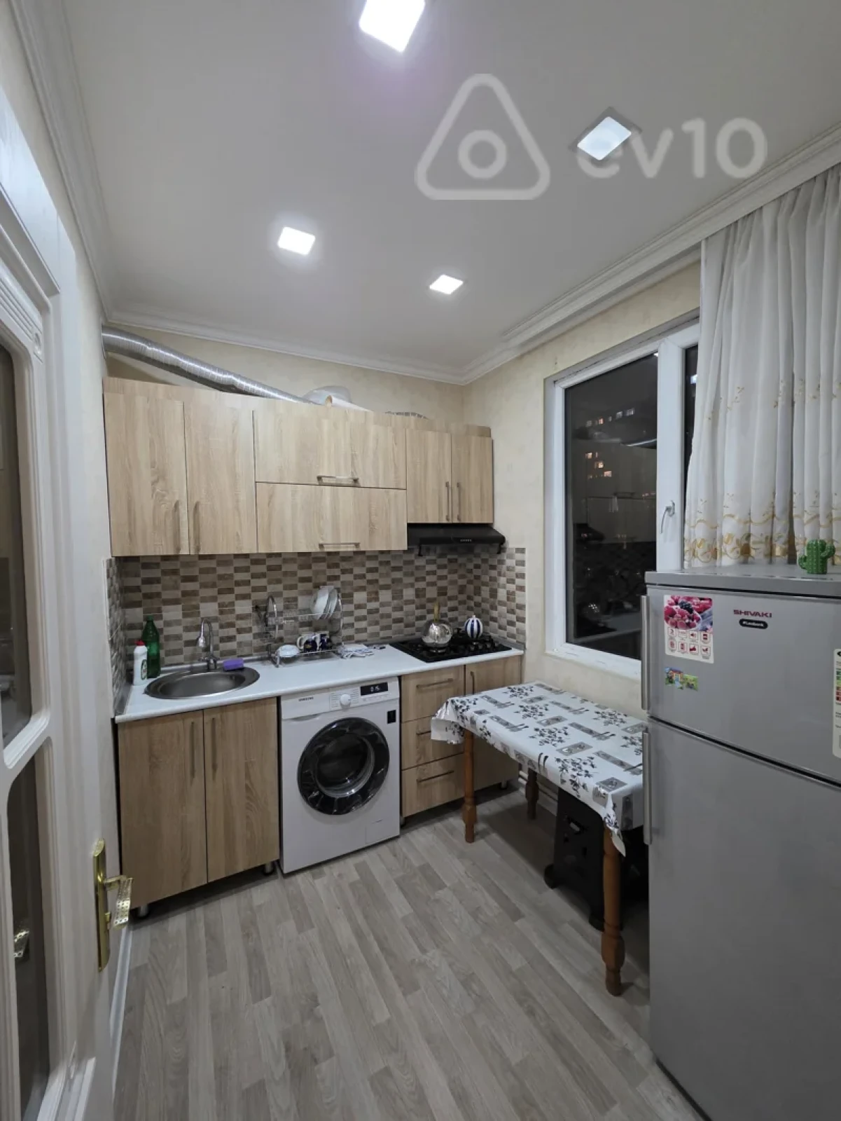 Kirayə verilir 2 otaqlı köhnə tikili 60 m²