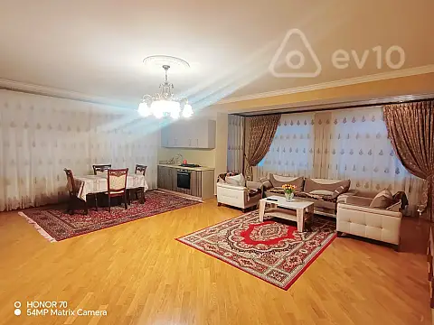 Kirayə verilir 2 otaqlı yeni tikili 114 m²