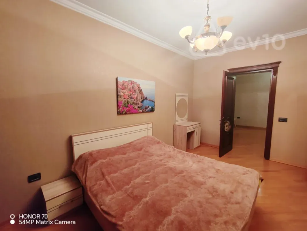 Kirayə verilir 2 otaqlı yeni tikili 114 m²