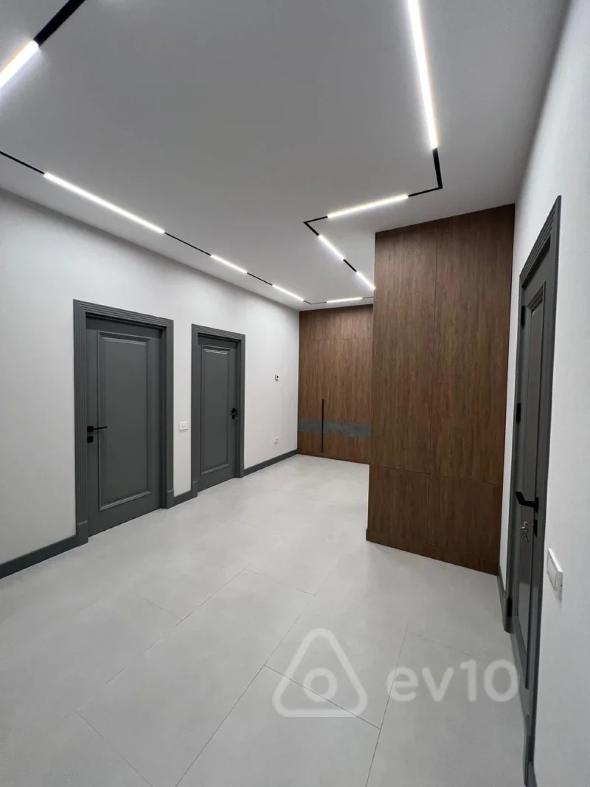 Kirayə verilir 3 otaqlı yeni tikili 148 m²