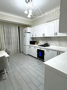 Kirayə verilir 2 otaqlı yeni tikili 90 m²