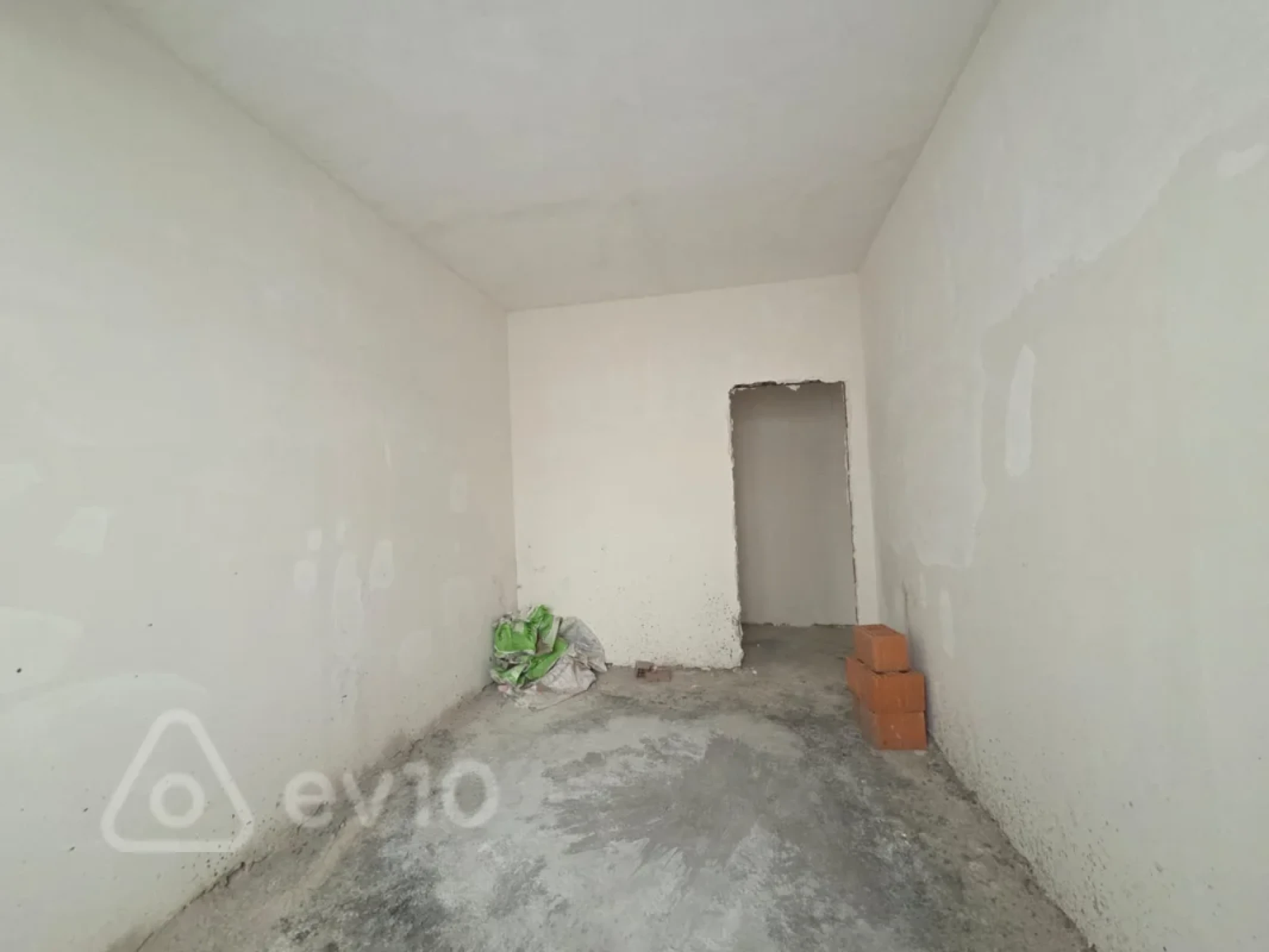 Satılır 3 otaqlı yeni tikili 74 m²