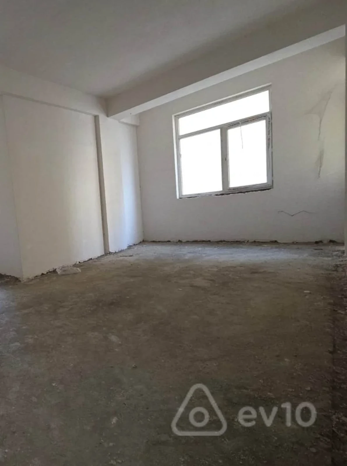 Satılır 3 otaqlı yeni tikili 74 m²