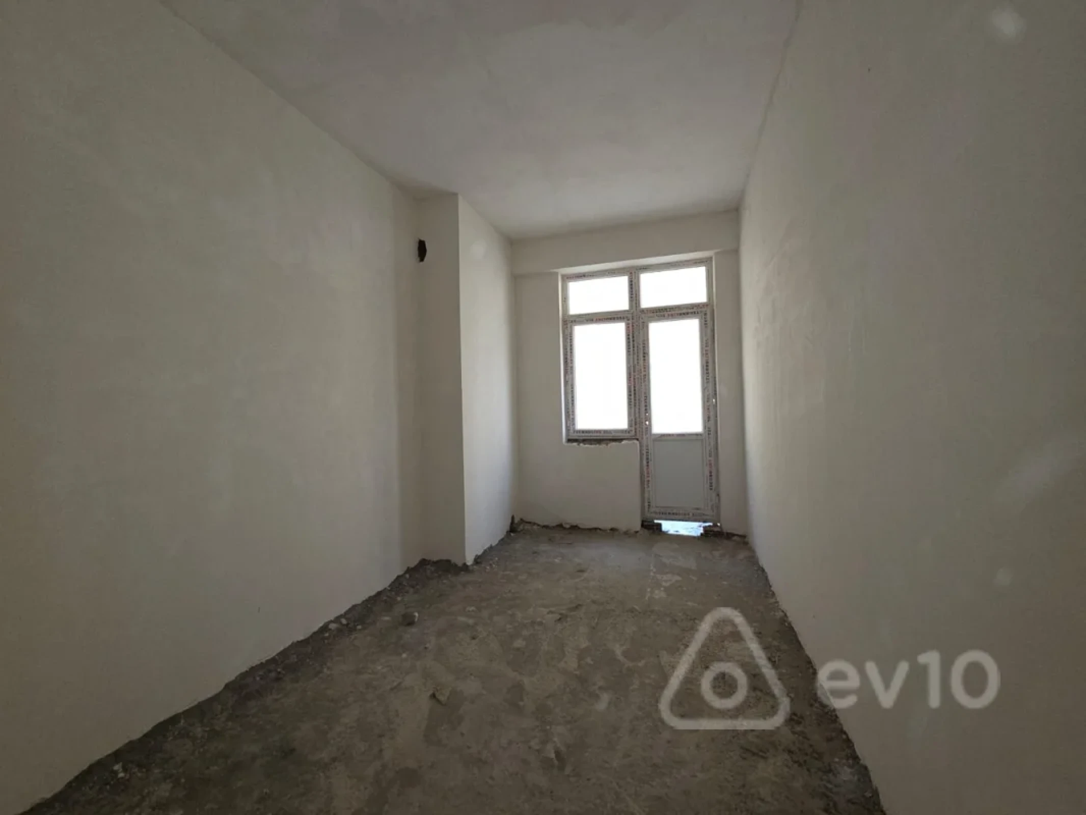 Satılır 3 otaqlı yeni tikili 74 m²