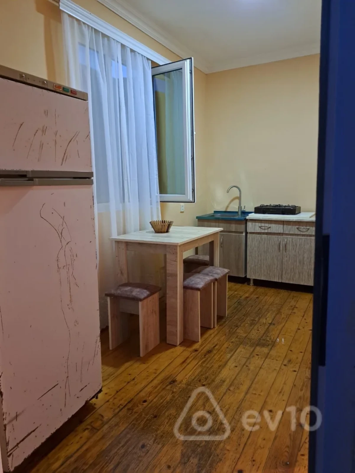 Kirayə verilir 3 otaqlı həyət evi 50 m²