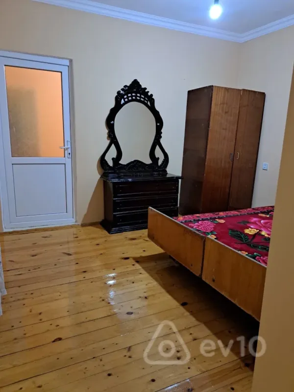 Kirayə verilir 3 otaqlı həyət evi 50 m²