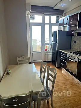 Kirayə verilir 2 otaqlı yeni tikili 85 m²