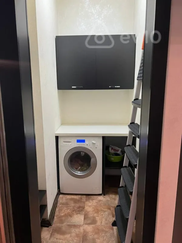 Kirayə verilir 2 otaqlı yeni tikili 85 m²