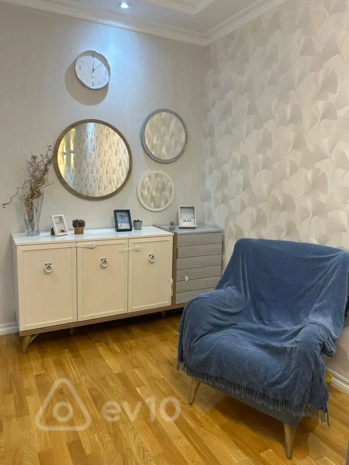 Satılır 2 otaqlı yeni tikili 76 m²