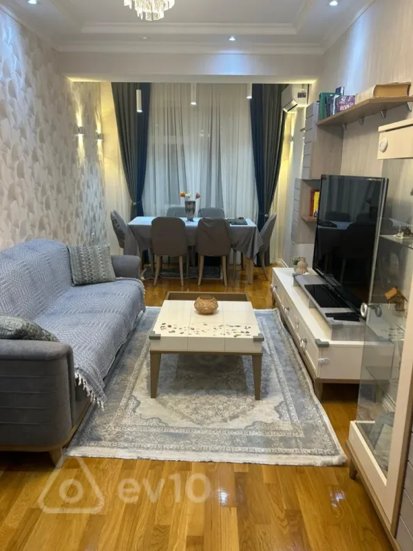 Satılır 2 otaqlı yeni tikili 76 m²
