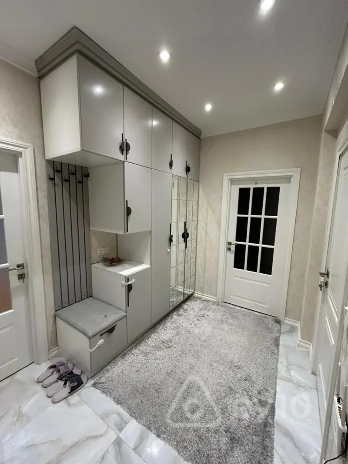 Satılır 2 otaqlı yeni tikili 76 m²