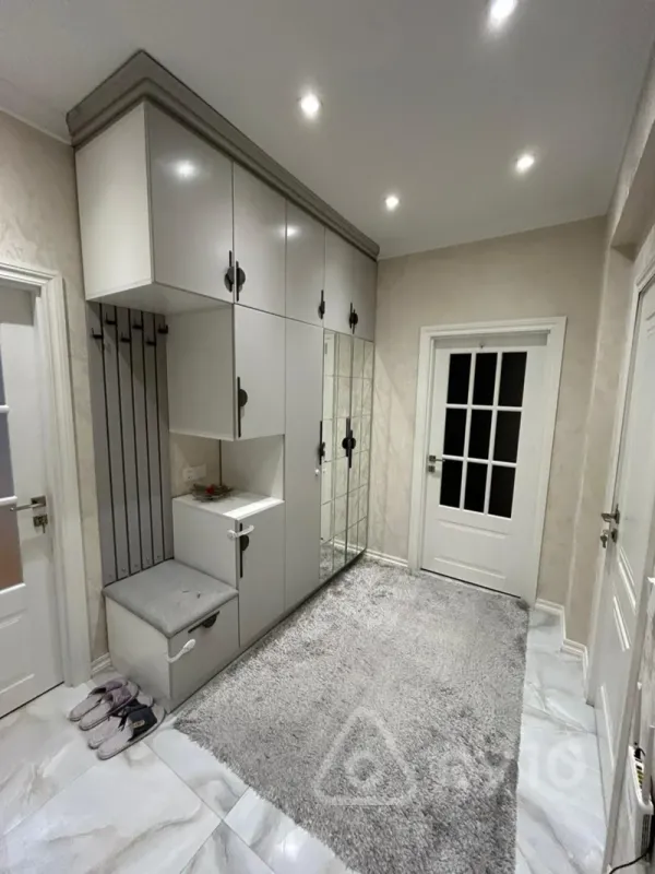 Satılır 2 otaqlı yeni tikili 76 m²