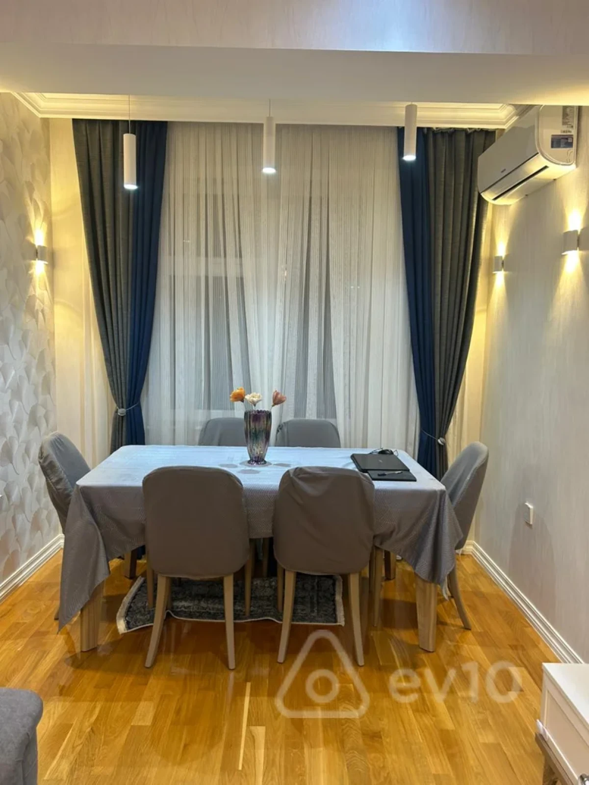 Satılır 2 otaqlı yeni tikili 76 m²