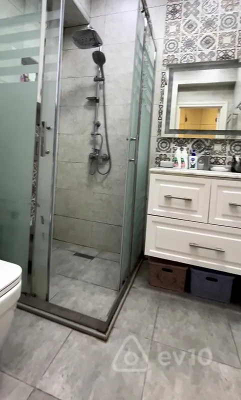 Satılır 2 otaqlı yeni tikili 76 m²