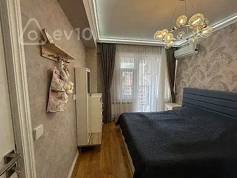 Satılır 2 otaqlı yeni tikili 76 m²