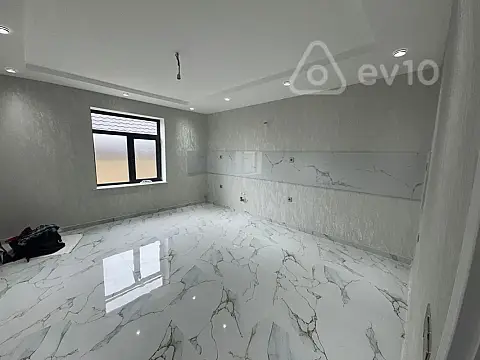 Satılır 5 otaqlı həyət evi 336 m²