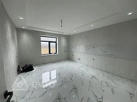 Satılır 5 otaqlı həyət evi 336 m²