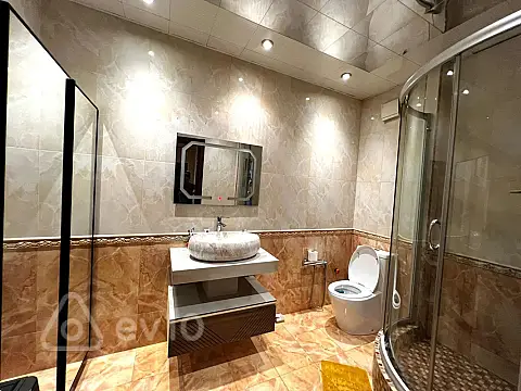 Satılır 2 otaqlı yeni tikili 100 m²