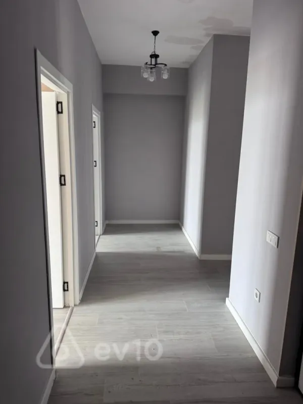 Kirayə verilir 3 otaqlı yeni tikili 101 m²