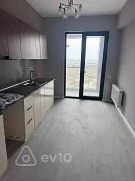 Kirayə verilir 3 otaqlı yeni tikili 101 m²