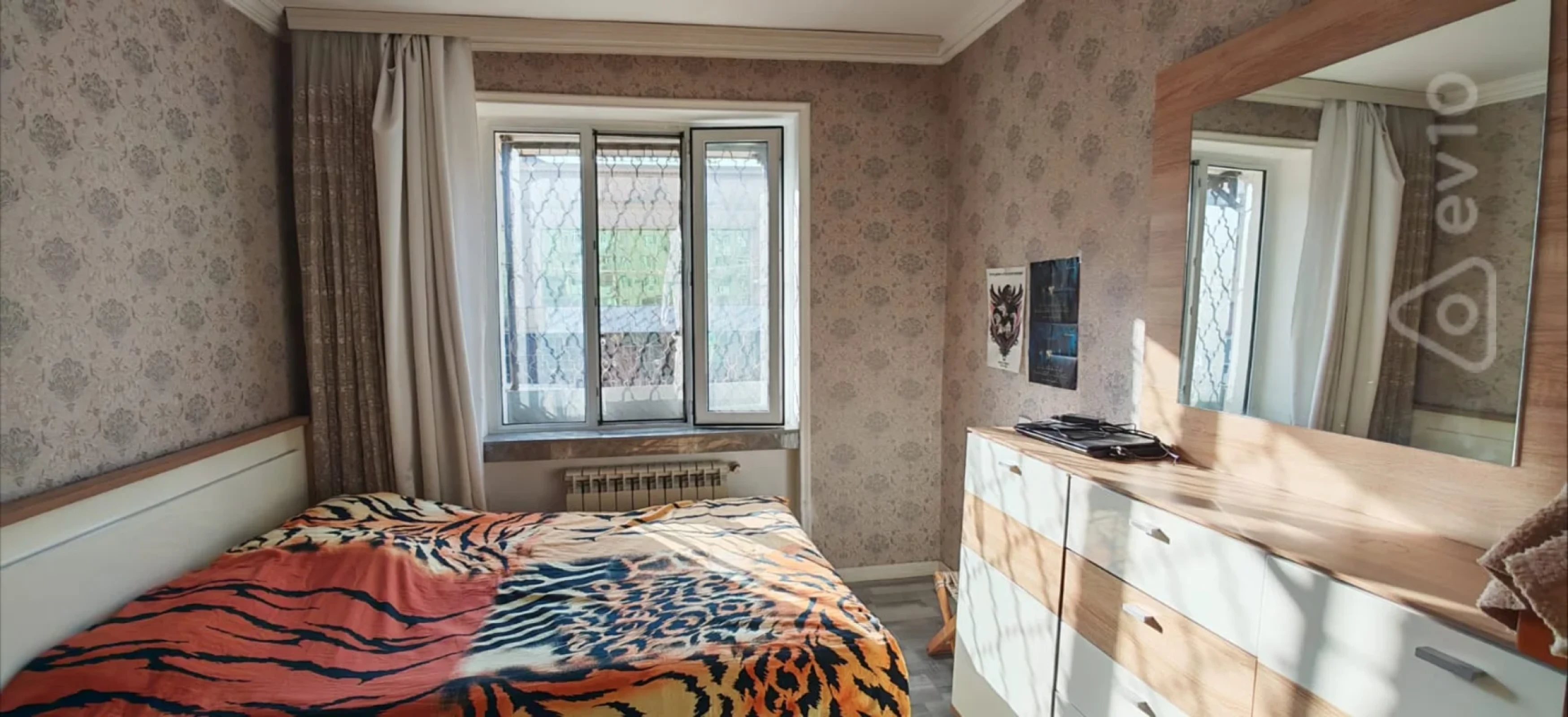 Satılır 3 otaqlı köhnə tikili 70 m²