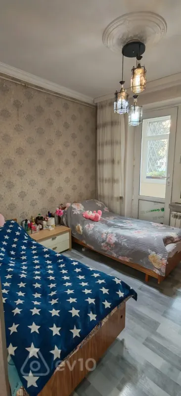 Satılır 3 otaqlı köhnə tikili 70 m²