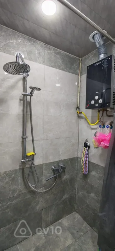 Satılır 3 otaqlı köhnə tikili 70 m²