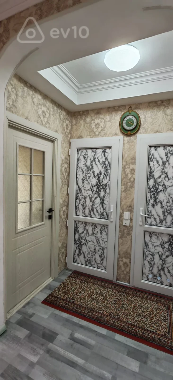 Satılır 3 otaqlı köhnə tikili 70 m²