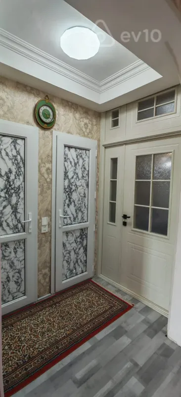 Satılır 3 otaqlı köhnə tikili 70 m²