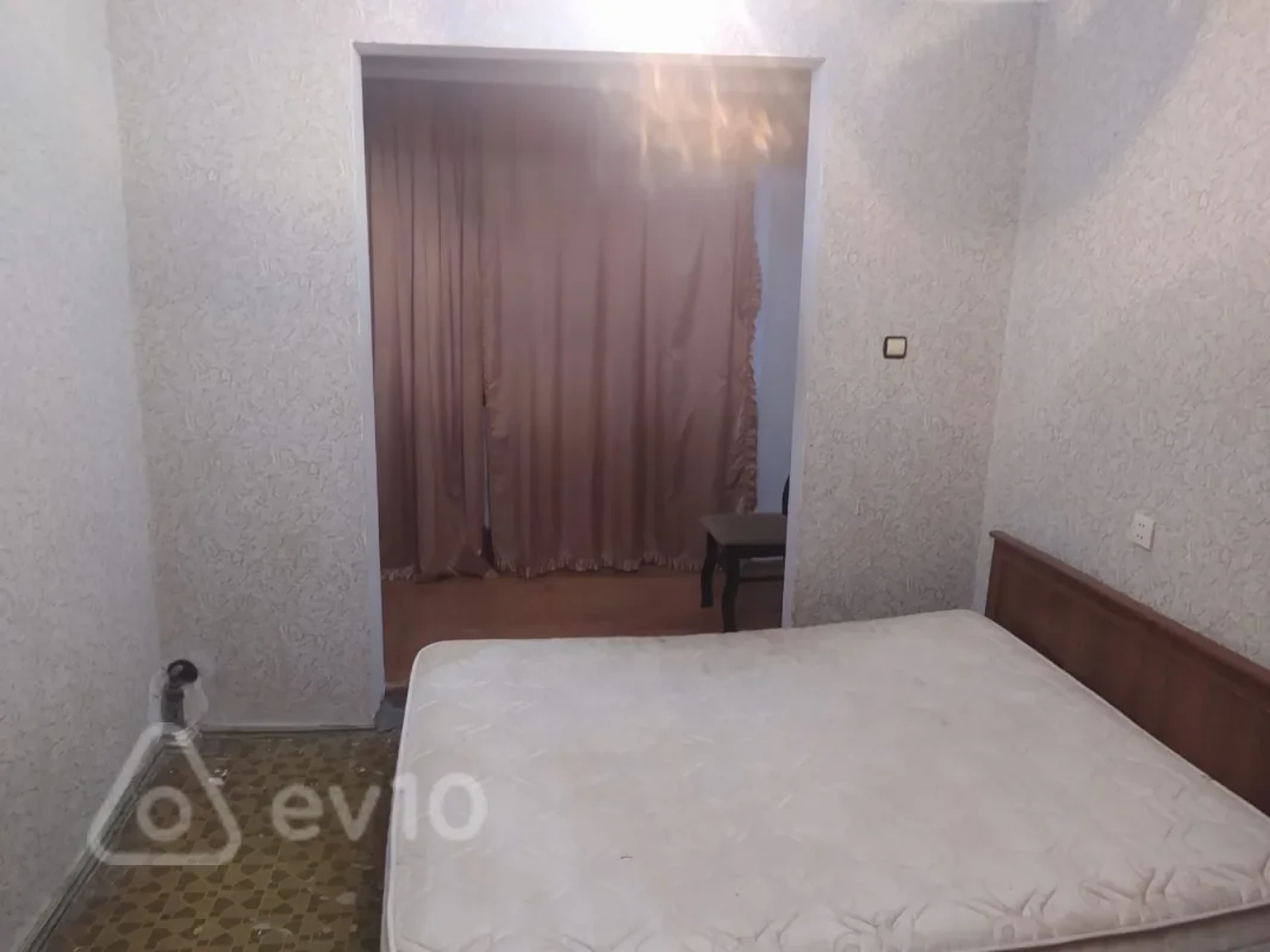 Satılır 3 otaqlı köhnə tikili 70 m²