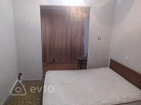 Satılır 3 otaqlı köhnə tikili 70 m²