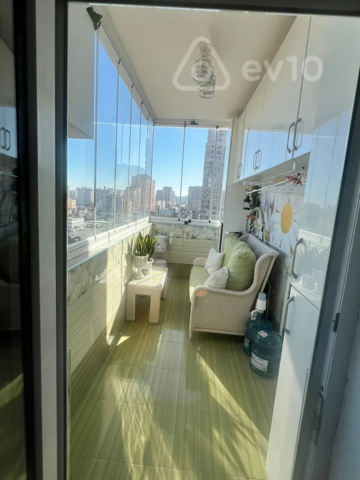 Satılır 3 otaqlı yeni tikili 135 m²