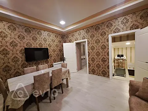 Kirayə verilir 2 otaqlı həyət evi 61 m²