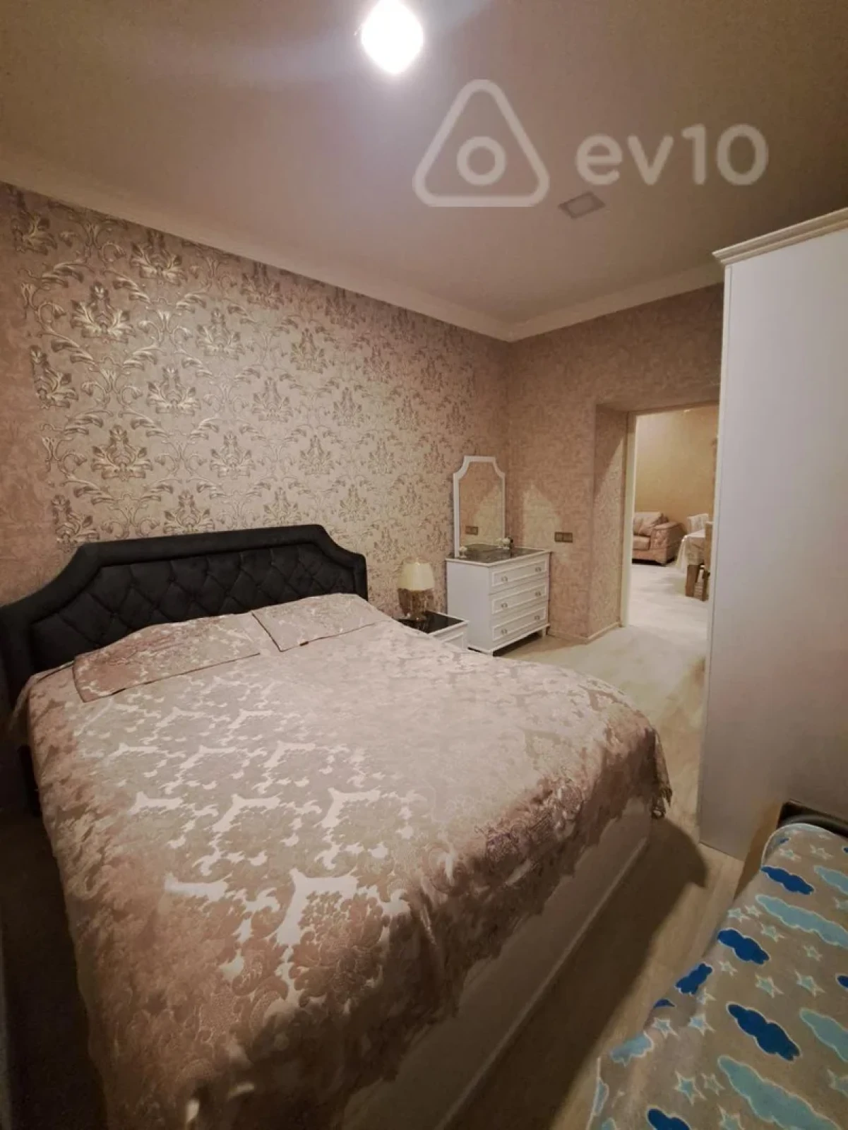Kirayə verilir 2 otaqlı həyət evi 61 m²