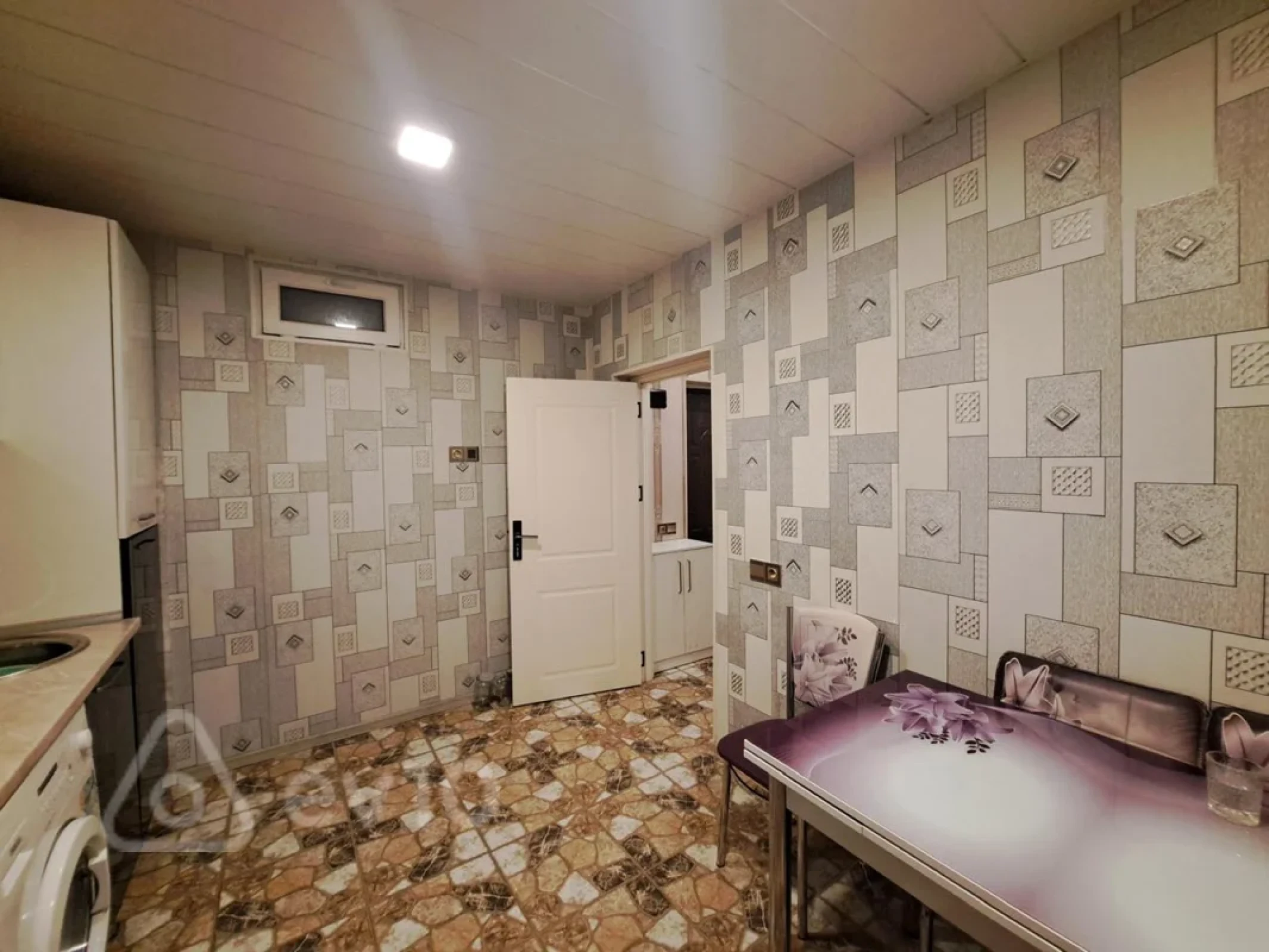 Kirayə verilir 2 otaqlı həyət evi 61 m²