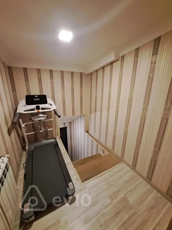 Kirayə verilir 2 otaqlı həyət evi 61 m²