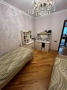 Satılır 3 otaqlı köhnə tikili 80 m²