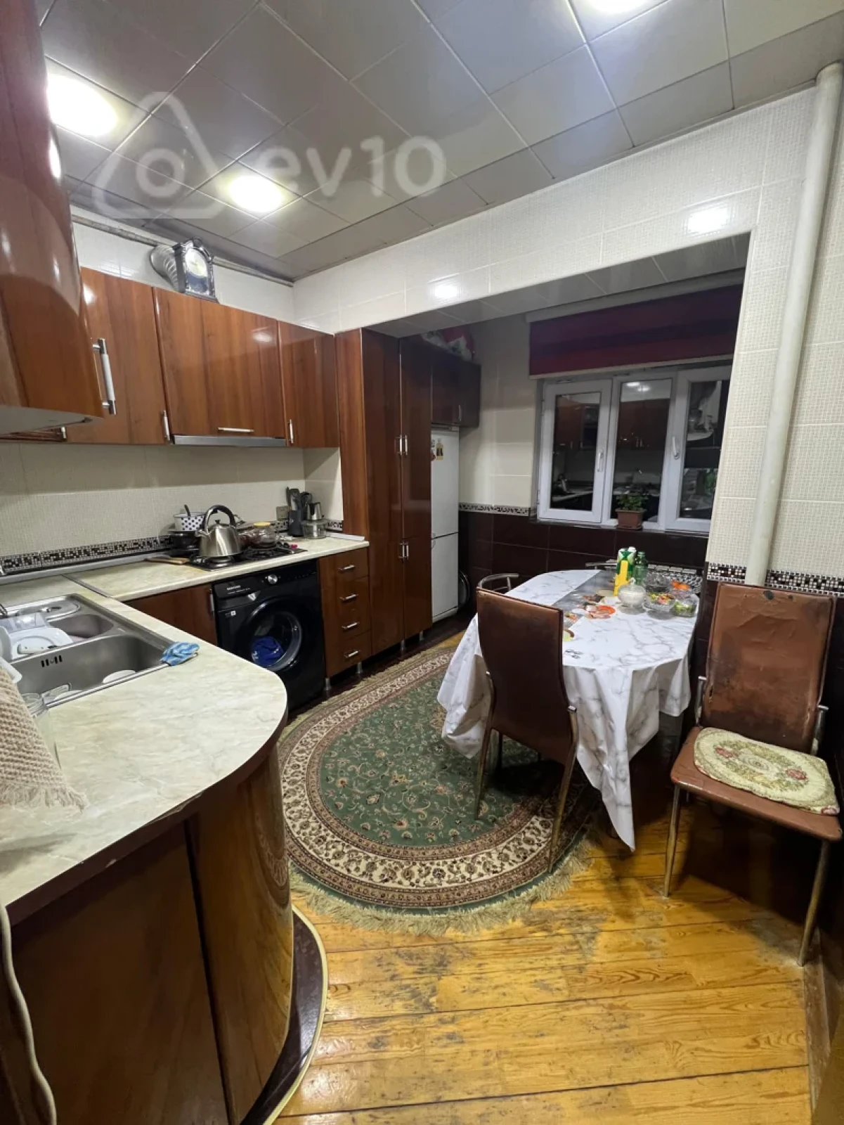 Satılır 3 otaqlı köhnə tikili 80 m²