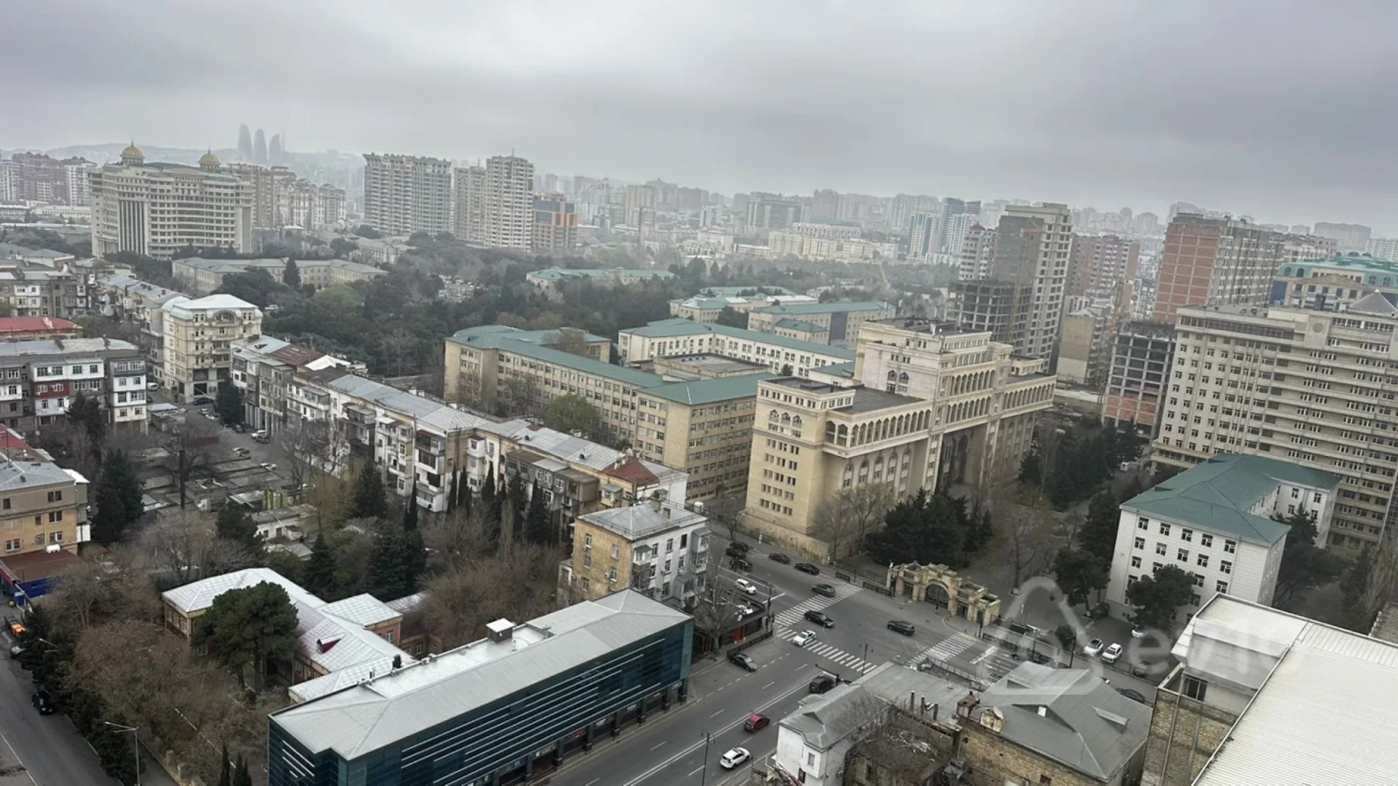 Satılır 3 otaqlı yeni tikili 160 m²