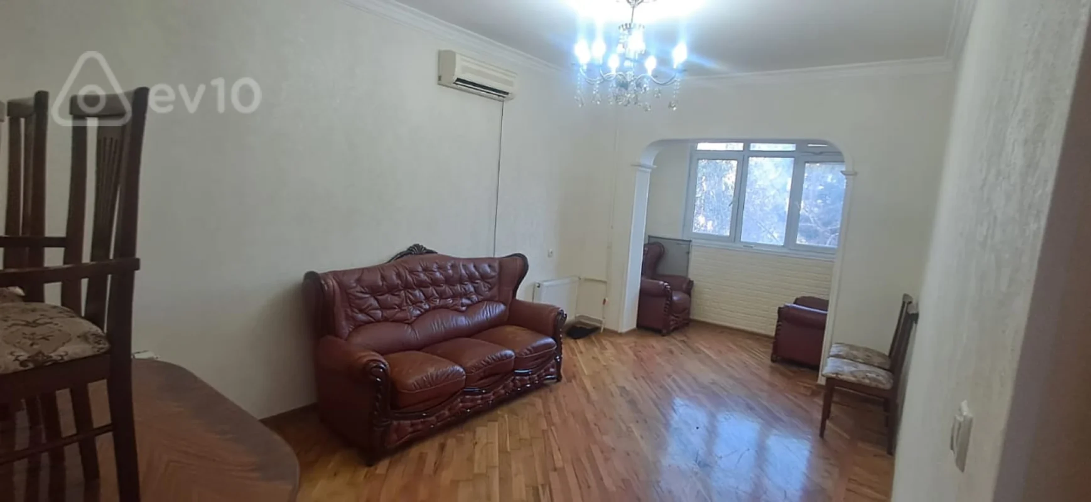 Kirayə verilir 3 otaqlı köhnə tikili 90 m²