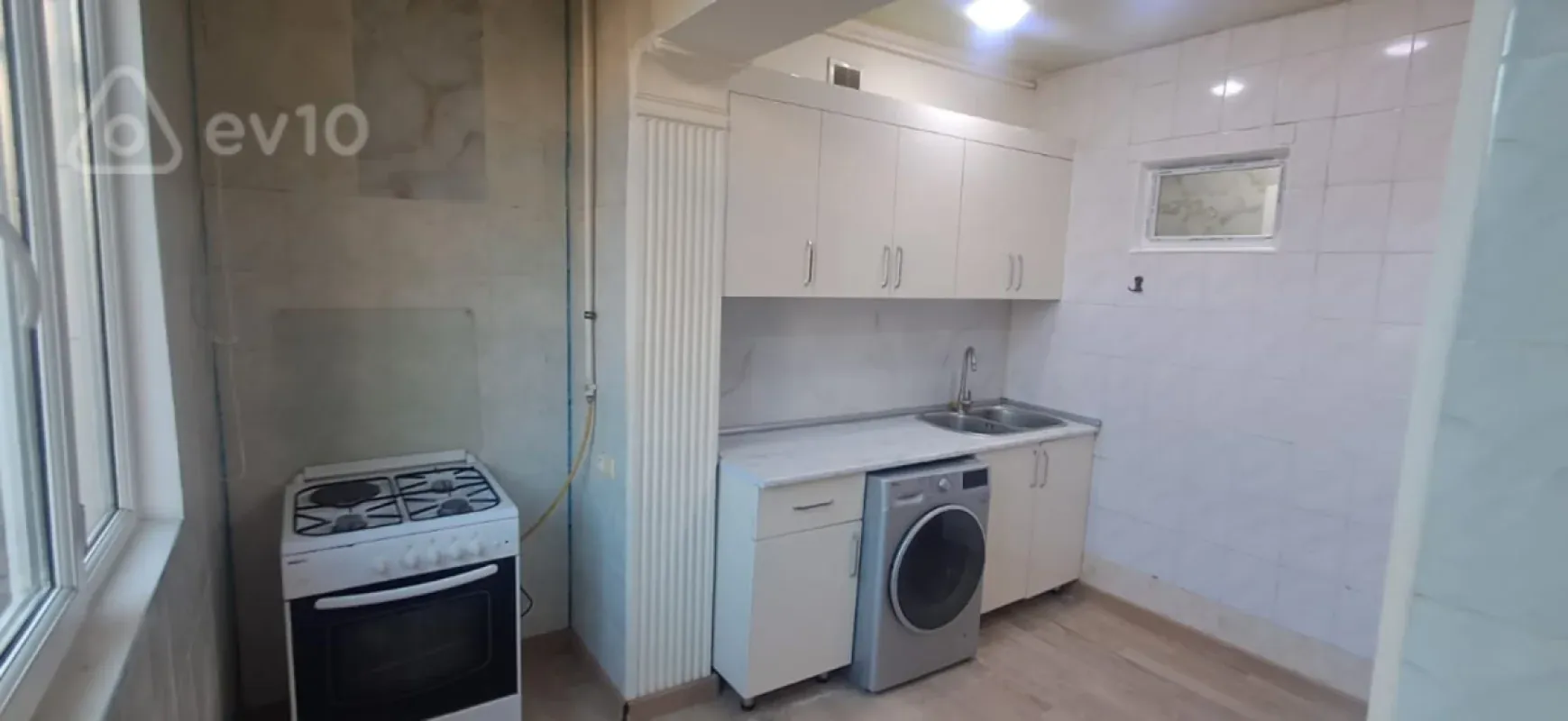 Kirayə verilir 3 otaqlı köhnə tikili 90 m²