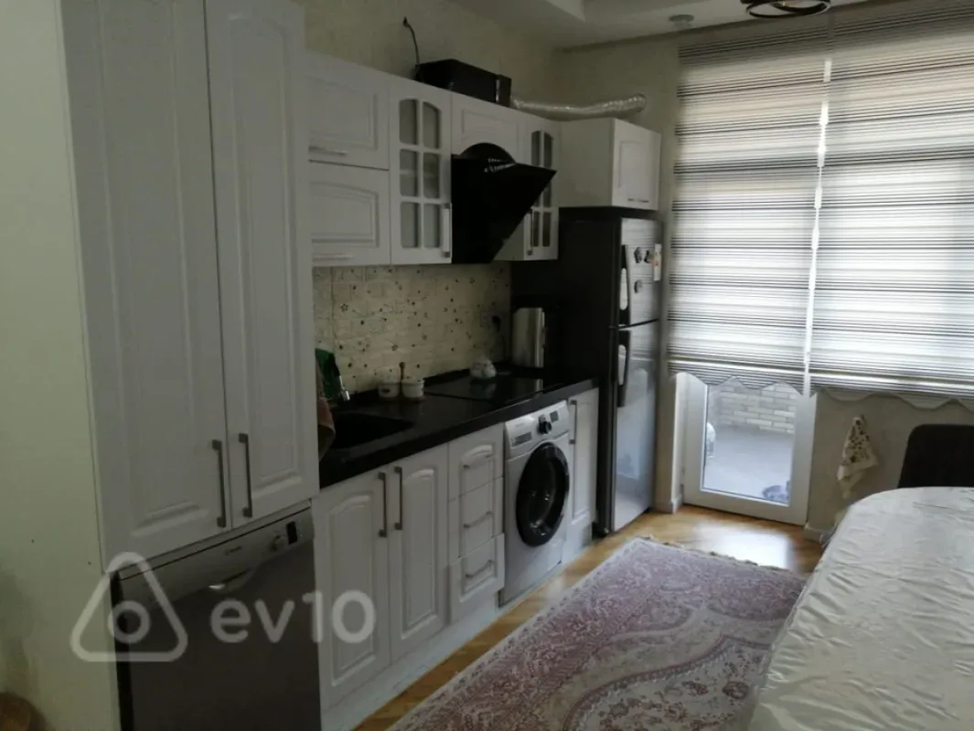 Kirayə verilir 3 otaqlı yeni tikili 105 m²