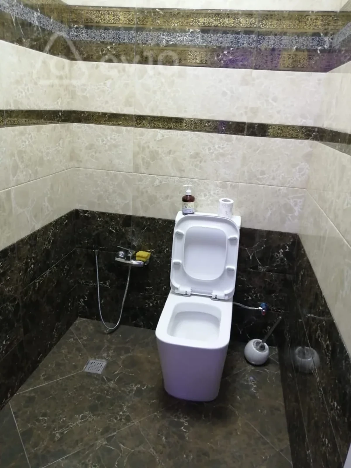 Kirayə verilir 3 otaqlı yeni tikili 105 m²