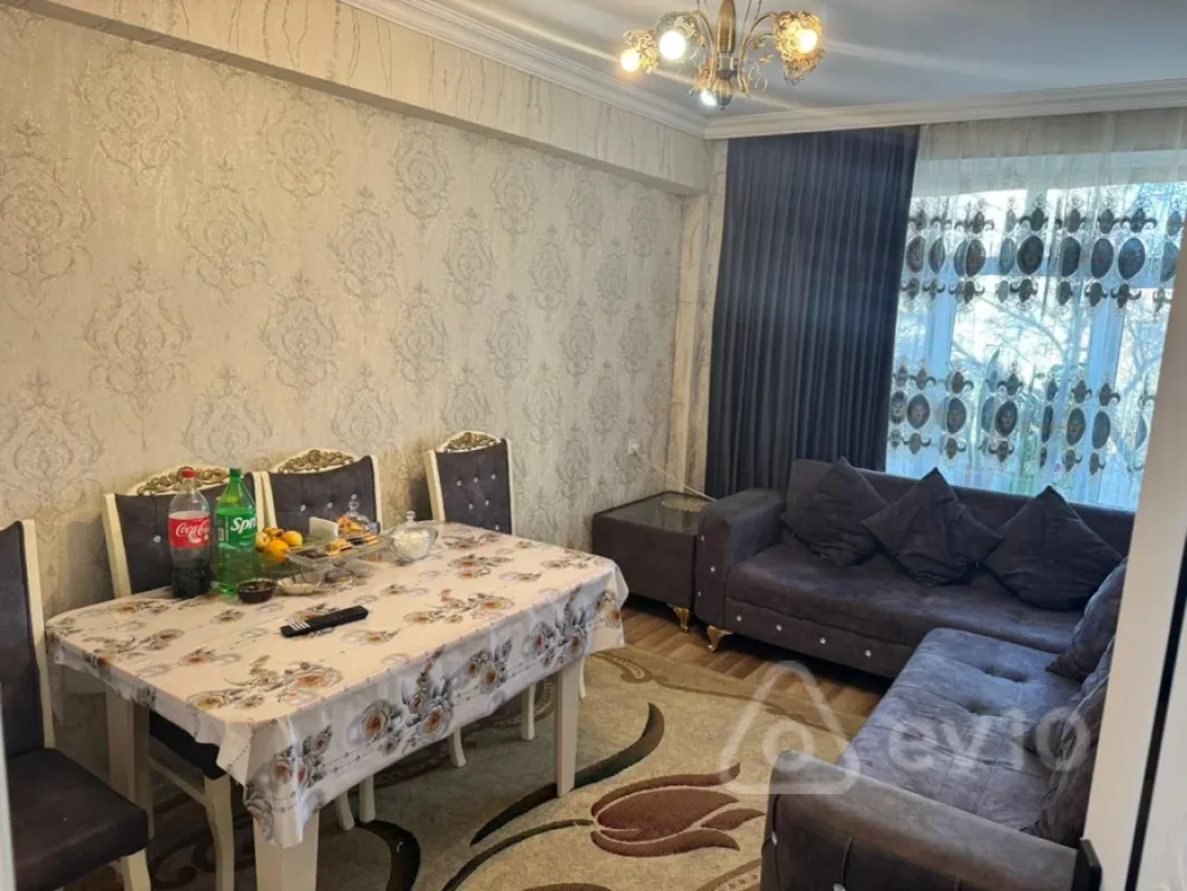 Satılır 2 otaqlı köhnə tikili 36 m²