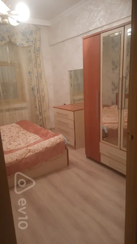 Kirayə verilir 3 otaqlı yeni tikili 70 m²