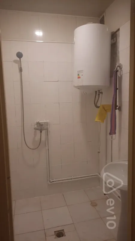 Kirayə verilir 3 otaqlı yeni tikili 70 m²