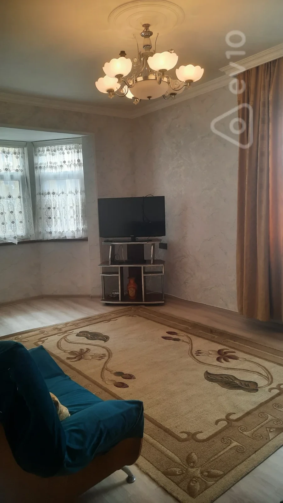 Kirayə verilir 3 otaqlı yeni tikili 70 m²