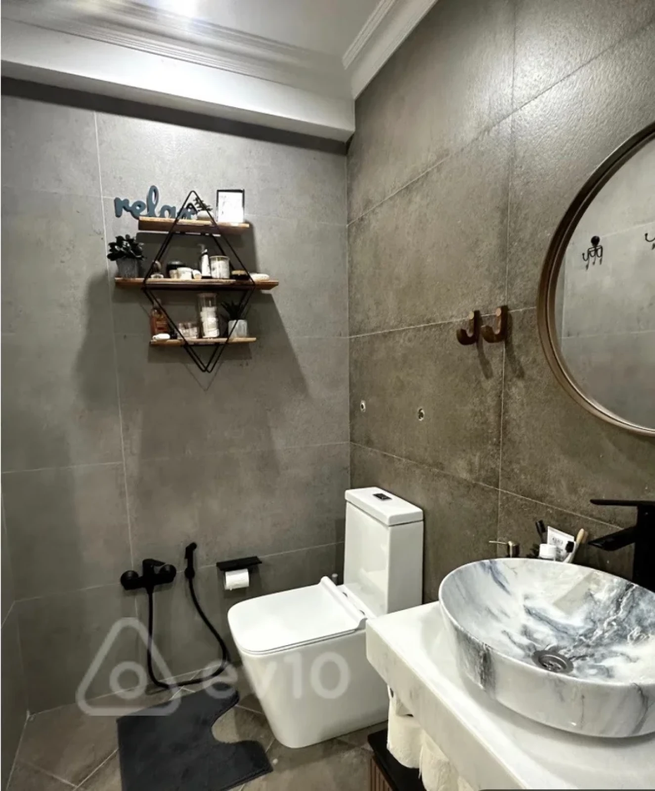 Kirayə verilir 3 otaqlı köhnə tikili 80 m²