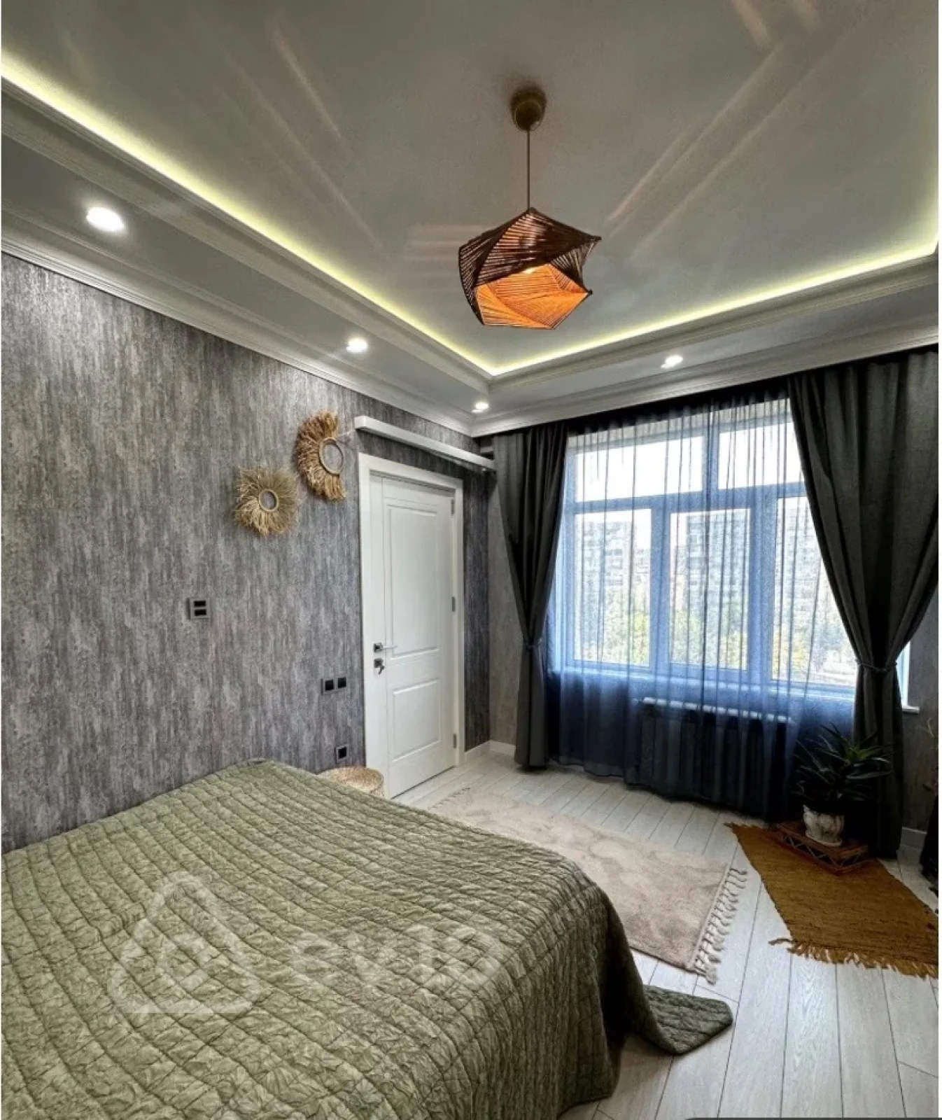 Kirayə verilir 3 otaqlı köhnə tikili 80 m²
