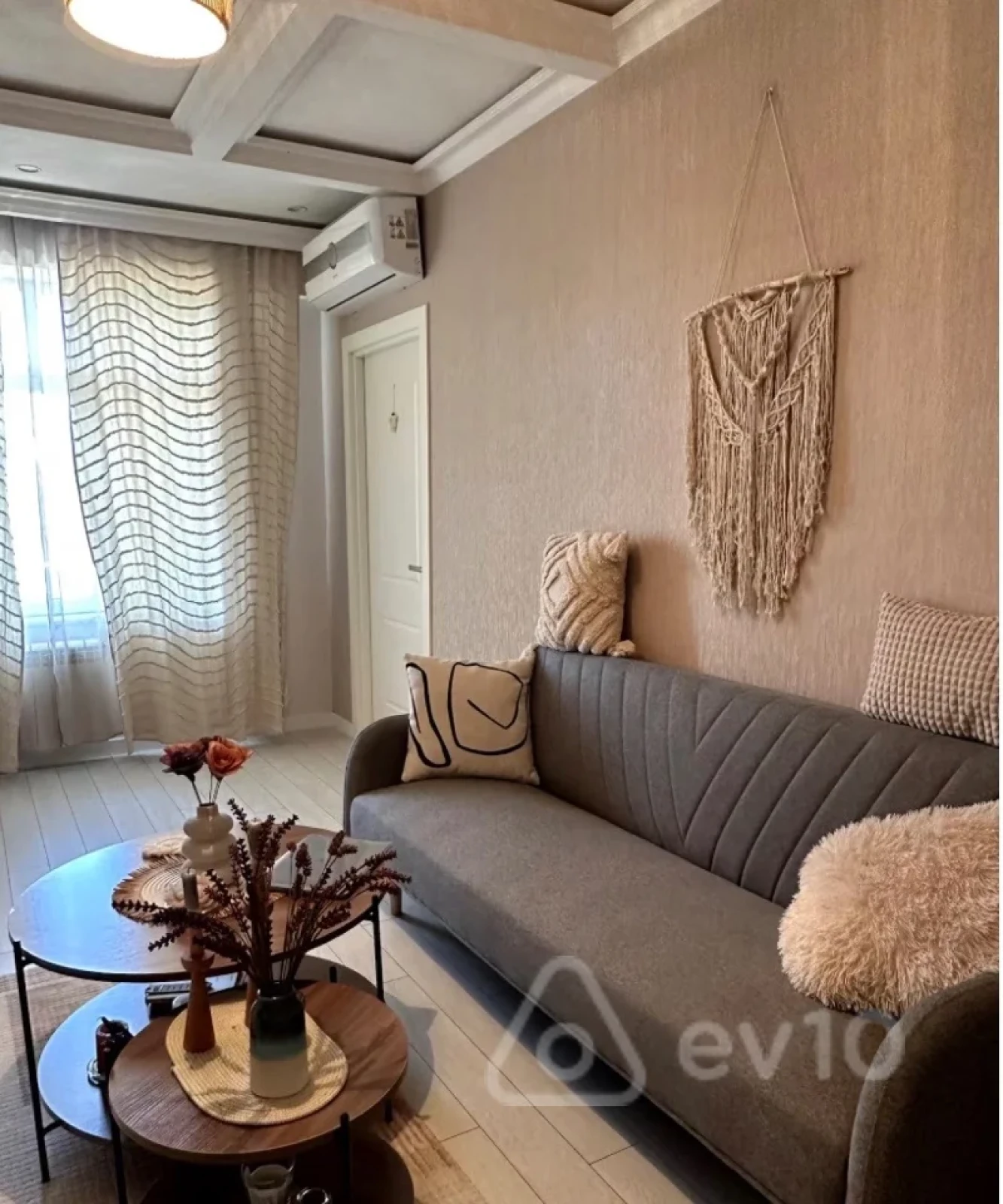 Kirayə verilir 3 otaqlı köhnə tikili 80 m²
